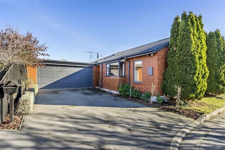 Photo of property in 8 Stroud Lane, Papanui, Christchurch, 8053