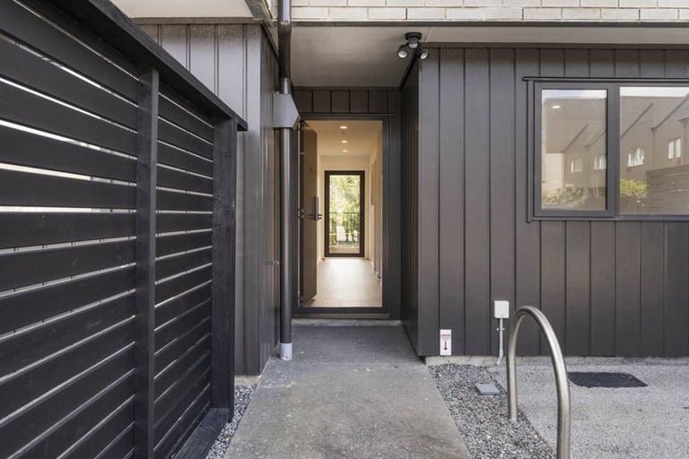 Photo of property in 11/28 Westgate Drive, Westgate, Auckland, 0614