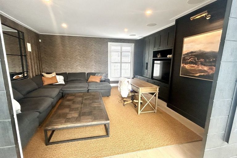 Photo of property in Kotuku Drive, Paraparaumu Beach, Paraparaumu, 5032