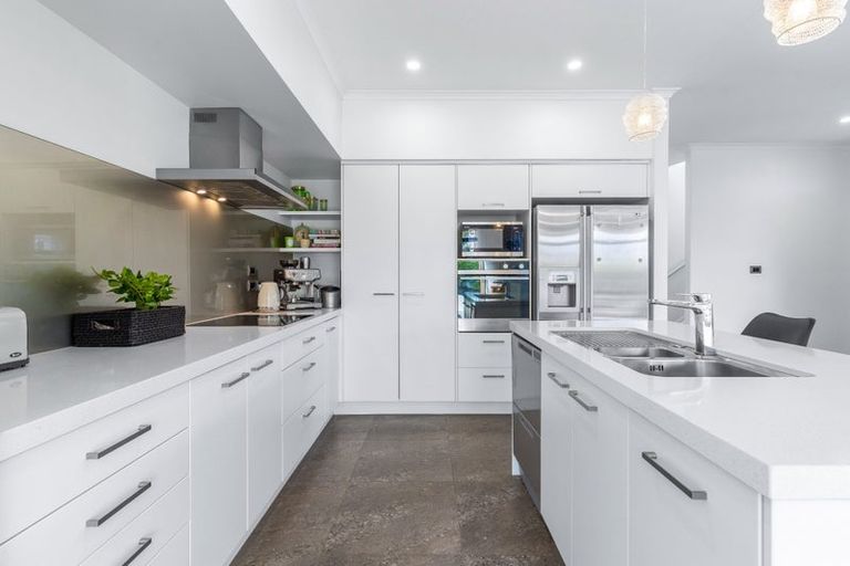 Photo of property in 37 Wallace Road, Hobsonville, Auckland, 0616