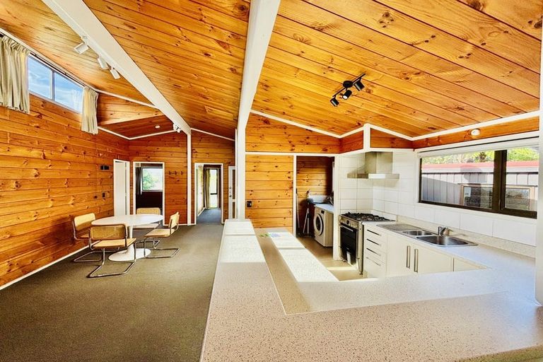 Photo of property in 10 Hicks Close, Whitby, Porirua, 5024