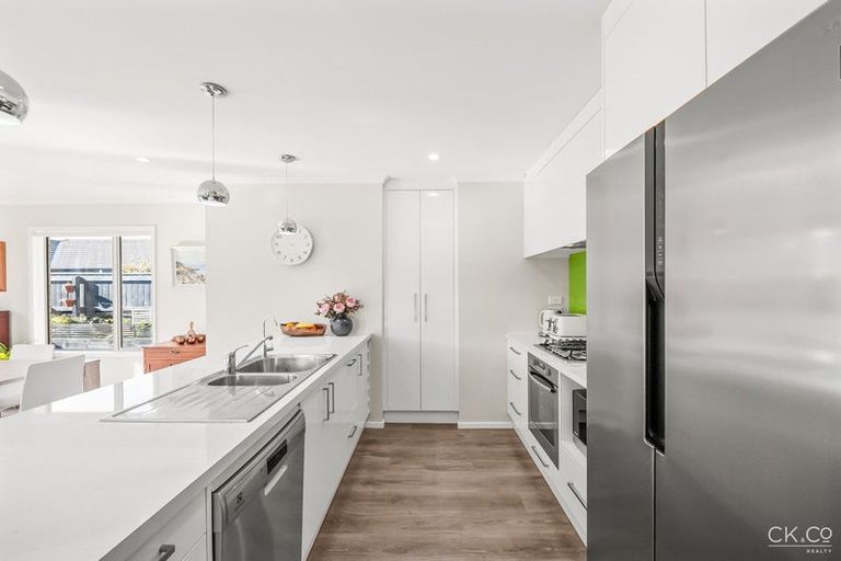 Photo of property in 3 Macdiarmid Place, Waiwhetu, Lower Hutt, 5010