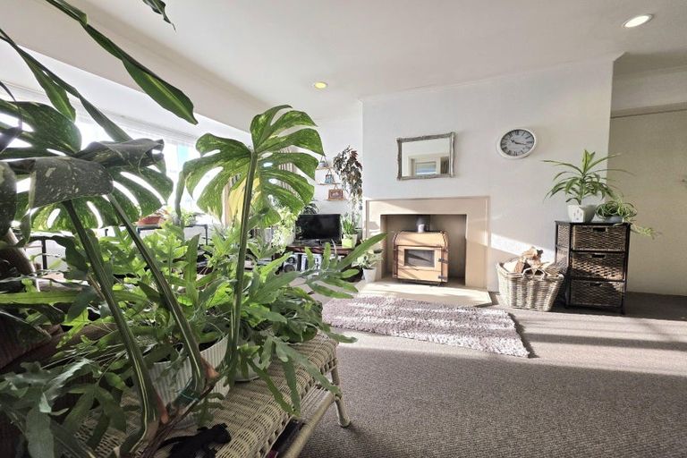 Photo of property in 8 Kelvin Street, South Hill, Oamaru, 9400