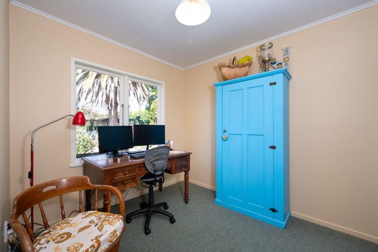 Photo of property in 13 Christie Crescent, Havelock North, 4130