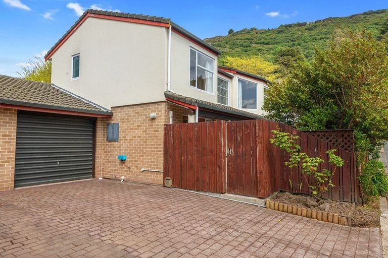 Photo of property in 84 Bowenvale Avenue, Cashmere, Christchurch, 8022