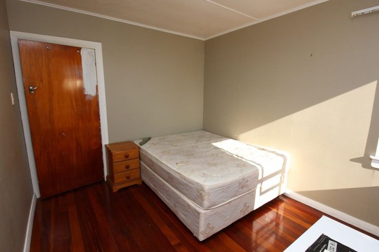 Photo of property in 12 Standish Street, Inglewood, 4330