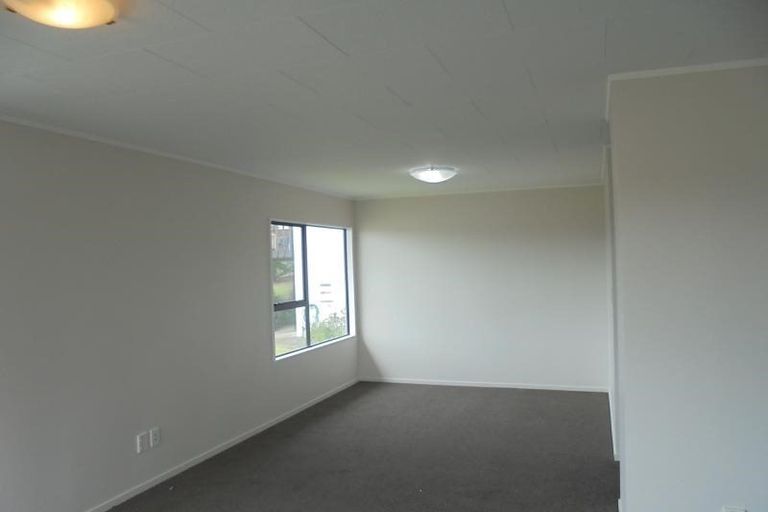 Photo of property in 7 Tern Place, Unsworth Heights, Auckland, 0632