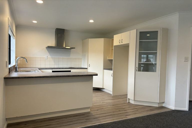 Photo of property in 1/20 Greta Place, Stanmore Bay, Whangaparaoa, 0932