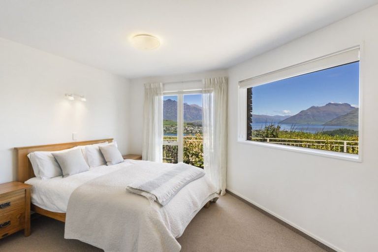Photo of property in 54 Panorama Terrace, Queenstown, 9300