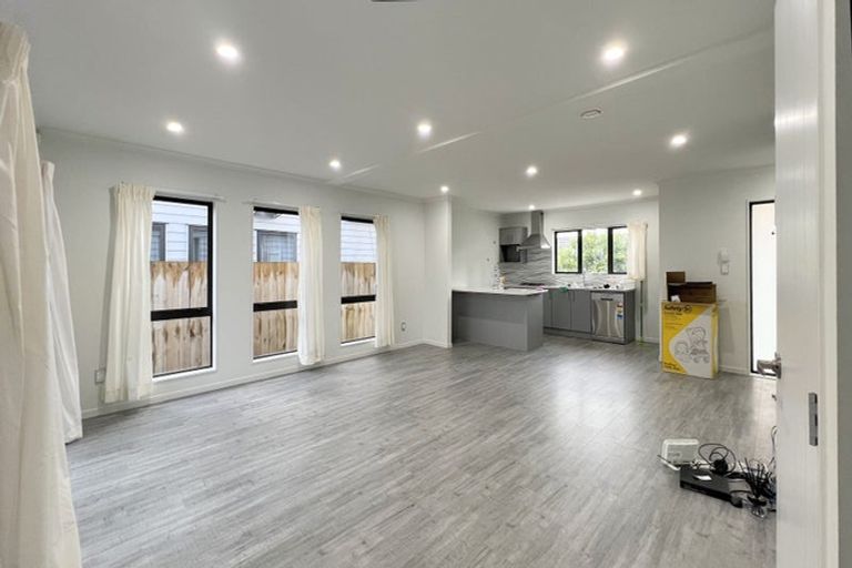 Photo of property in 16c Kelvin Road, Papakura, 2110