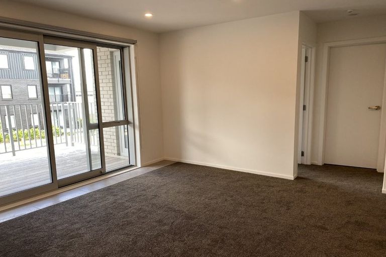 Photo of property in 103/28b Eileen Newey Place, Henderson, Auckland, 0612
