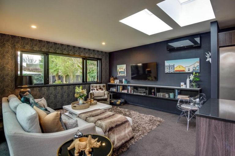 Photo of property in 15 Innes Road, St Albans, Christchurch, 8052