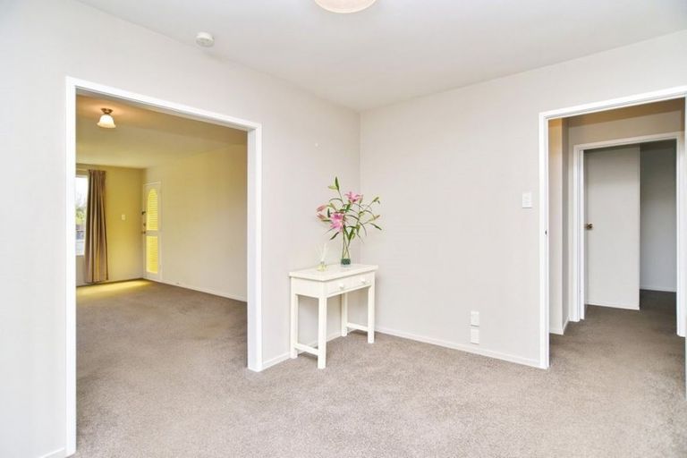 Photo of property in 1/73 Sabys Road, Halswell, Christchurch, 8025
