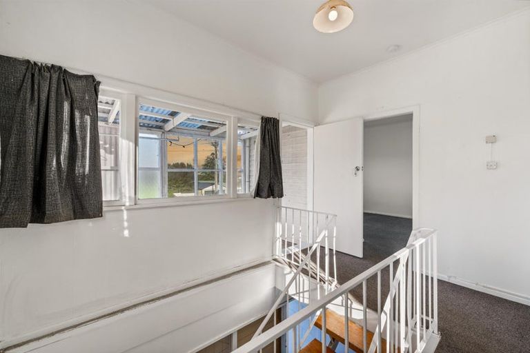 Photo of property in 72 Don Buck Road, Massey, Auckland, 0614