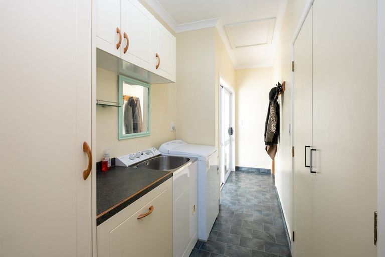 Photo of property in 8 Orlando Street, Stratford, 4332