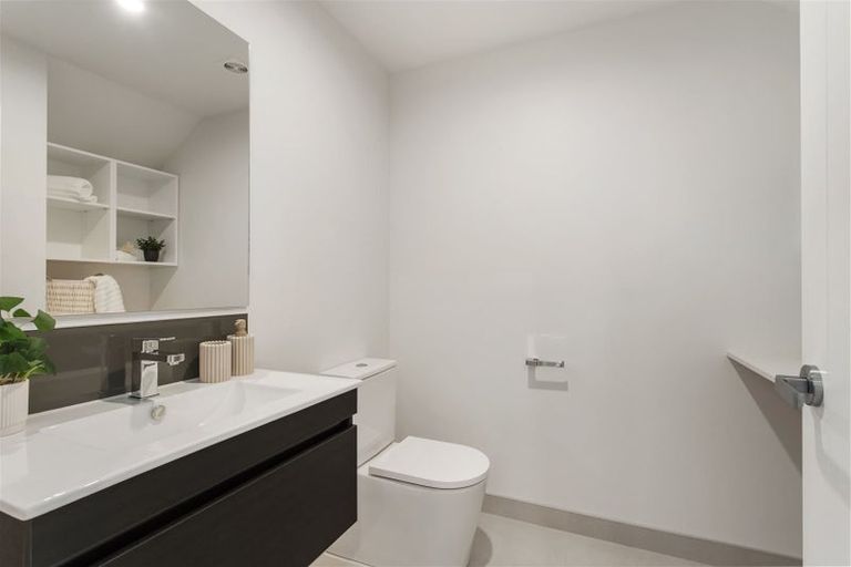 Photo of property in 2/58 Linwood Avenue, Linwood, Christchurch, 8011