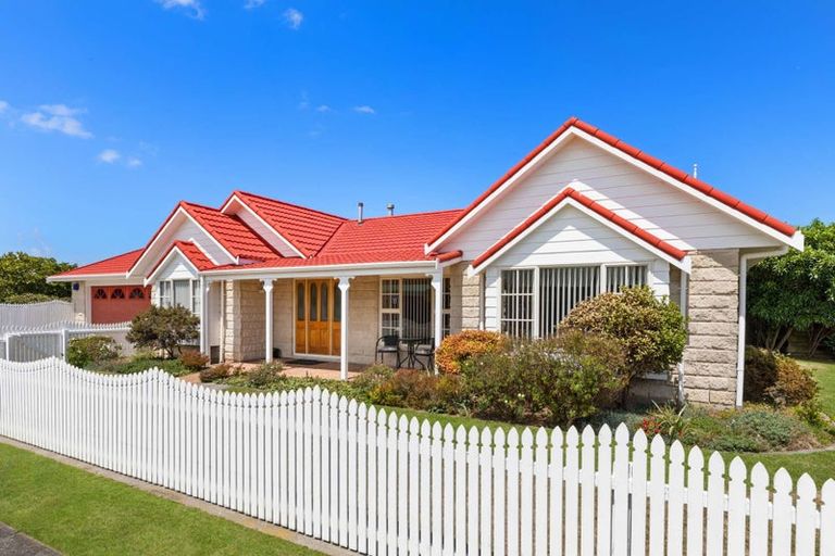 Photo of property in 44 Tawa Street, Hawera, 4610