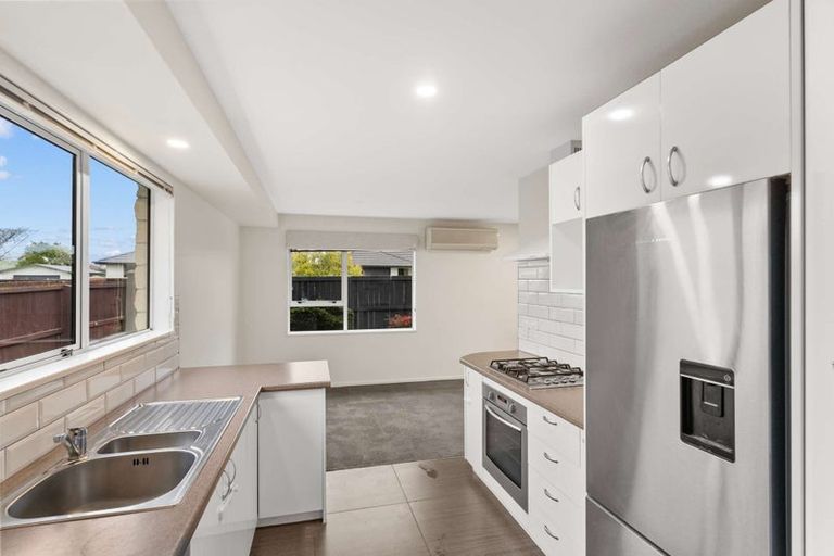 Photo of property in 43 Reginald Street, Burwood, Christchurch, 8083