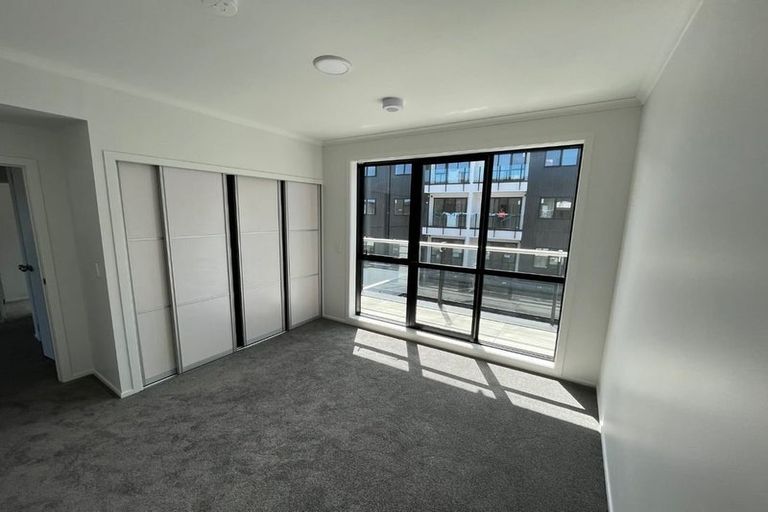 Photo of property in 4/11 Carlos Drive, Flat Bush, Auckland, 2016
