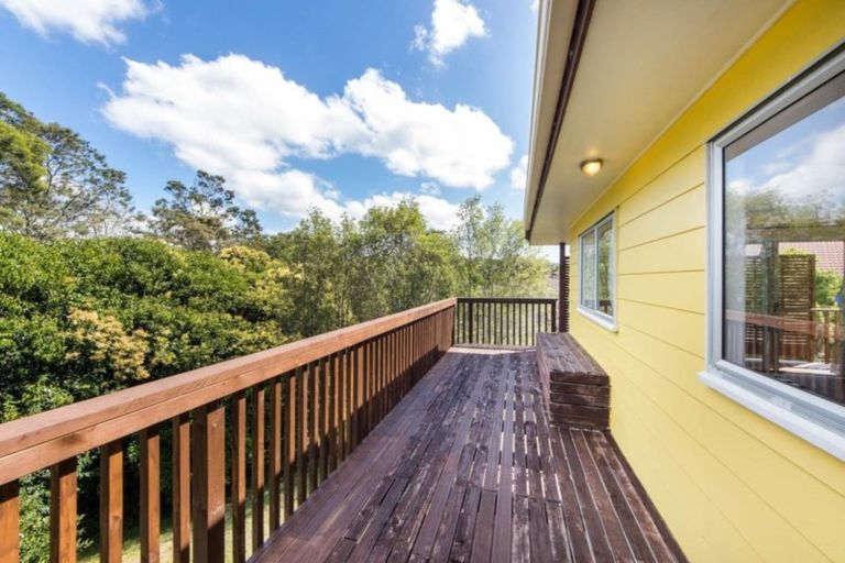 Photo of property in 25 Katrina Place, Massey, Auckland, 0614