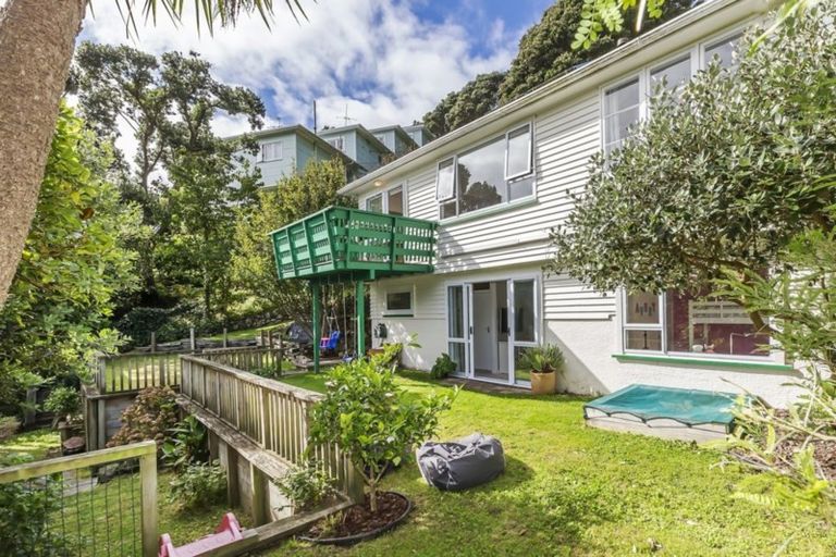 Photo of property in 85 Kinghorne Street, Strathmore Park, Wellington, 6022