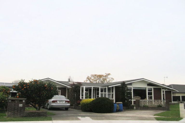 Photo of property in 8 Chester Street, Taradale, Napier, 4112