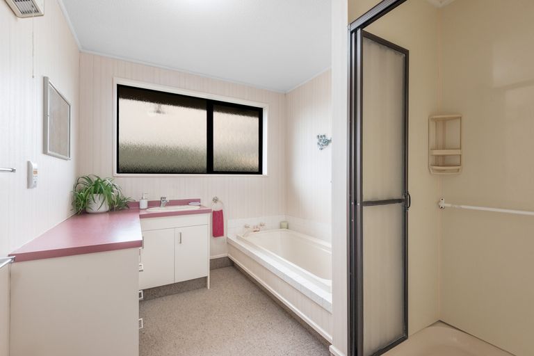 Photo of property in 53 Bush Road, Mosgiel, 9024