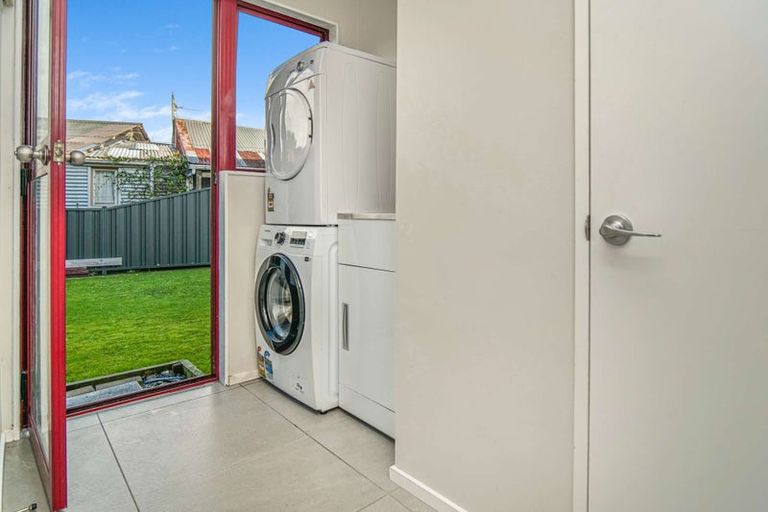 Photo of property in 1 Derby Street, Westport, 7825