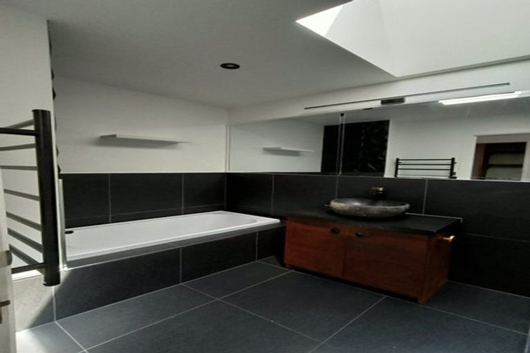 Photo of property in 22 Hinau Road, Hataitai, Wellington, 6021