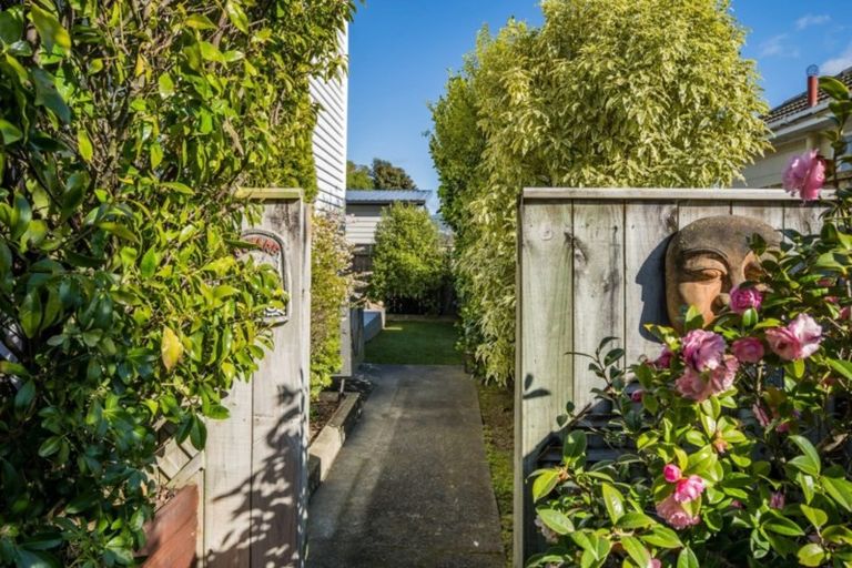 Photo of property in 209b Waddington Drive, Naenae, Lower Hutt, 5011