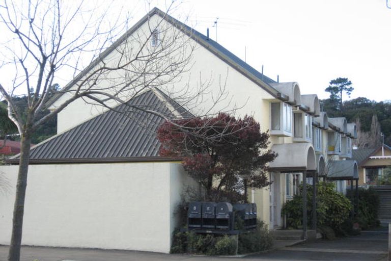 Photo of property in 894 Cumberland Street, North Dunedin, Dunedin, 9016