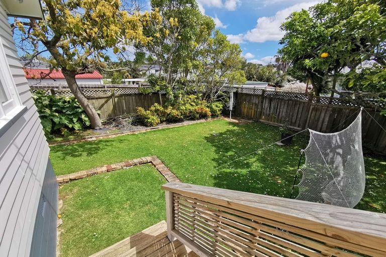 Photo of property in 10 Copley Street, New Lynn, Auckland, 0600