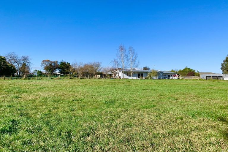 Photo of property in 28 Leeton Drive, Waipukurau, 4200