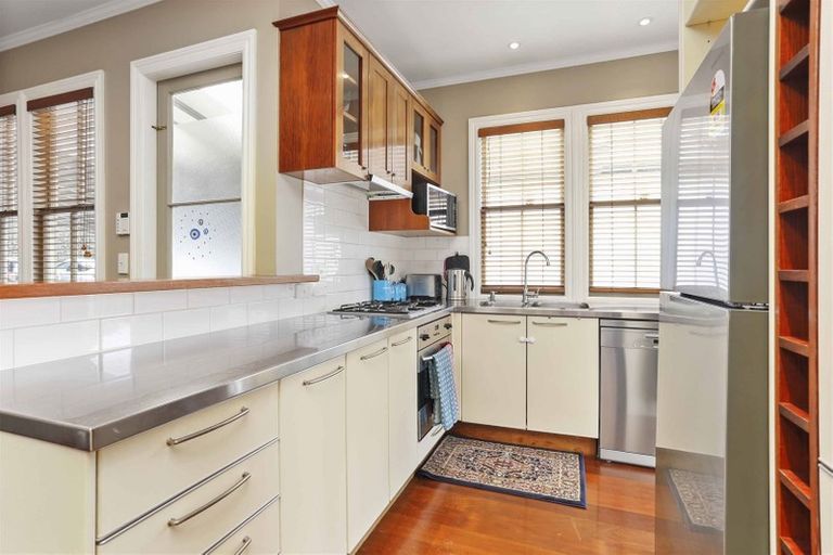 Photo of property in 8/2 Georgia Terrace, Albany, Auckland, 0632