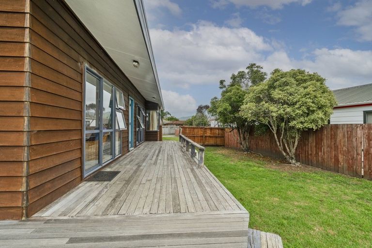 Photo of property in 13 Mayfair Close, Whitianga, 3510