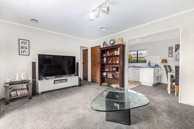 Photo of property in 37a Nimmo Avenue West, Waikanae, 5036
