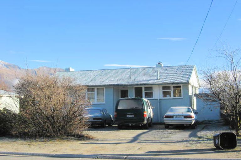 Photo of property in 117 Warren Street, Wanaka, 9305
