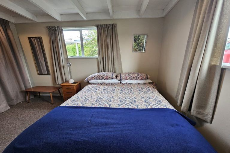 Photo of property in 1 Ngaio Street, Kaka Point, 9271