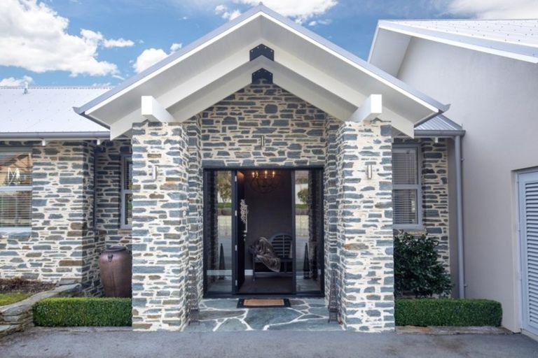 Photo of property in 9 Hollyhock Lane, Wanaka, 9305