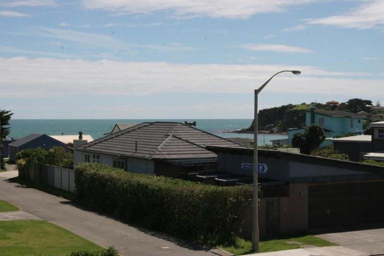 Photo of property in 25a-d Tireti Road, Titahi Bay, Porirua, 5022