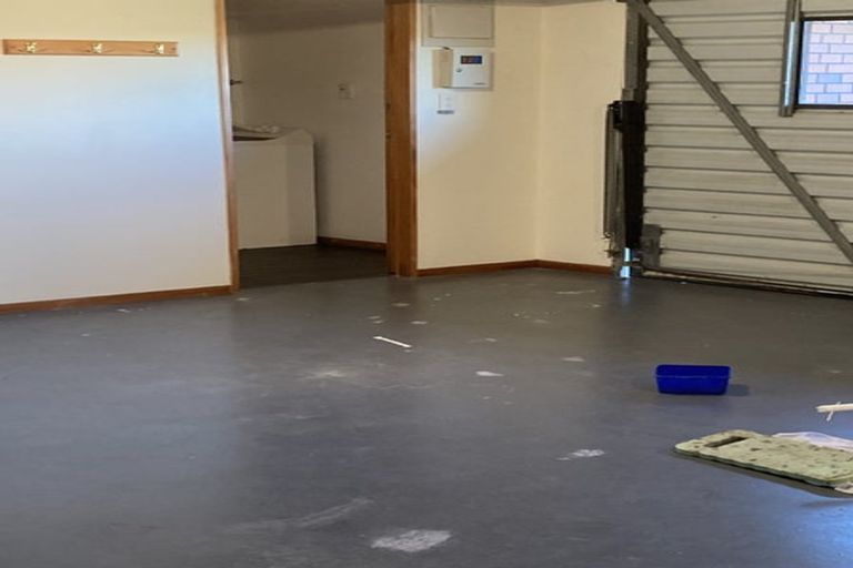 Photo of property in 19 Orlando Crescent, Waimairi Beach, Christchurch, 8083
