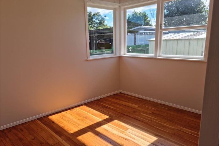 Photo of property in 16 Lachlan Place, Favona, Auckland, 2024
