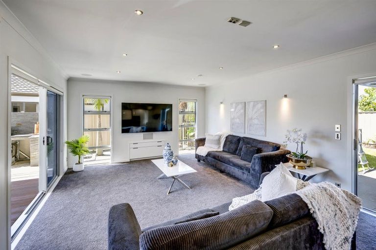Photo of property in 21 Tasman Drive, Poraiti, Napier, 4112