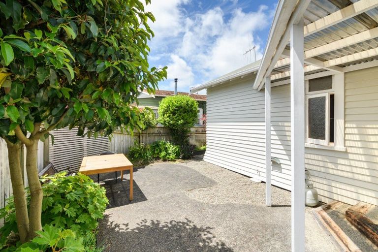 Photo of property in 9 Rongopai Street, Palmerston North, 4414