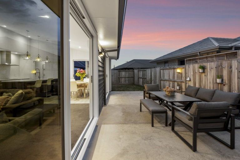 Photo of property in 12 Kahuparere Crescent, Pyes Pa, Tauranga, 3112