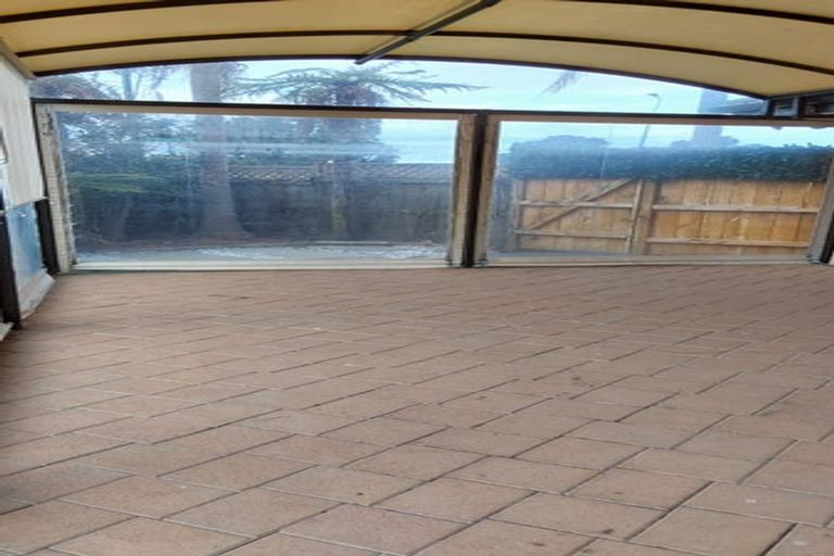 Photo of property in 66 Blackwood Drive, Wattle Downs, Auckland, 2103