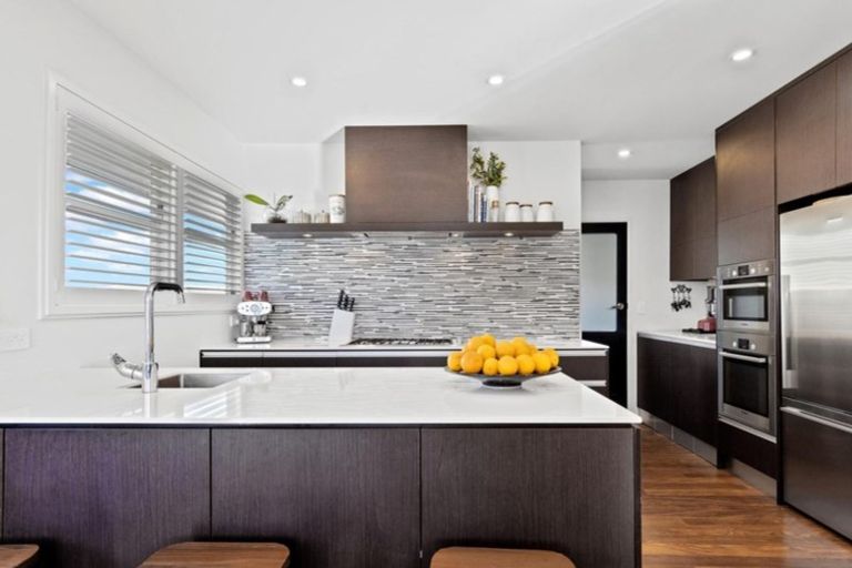 Photo of property in 27 Hinewa Road, Otumoetai, Tauranga, 3110