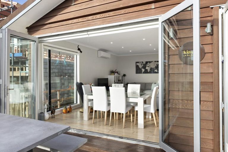 Photo of property in 55 Marine Parade, Paraparaumu Beach, Paraparaumu, 5032