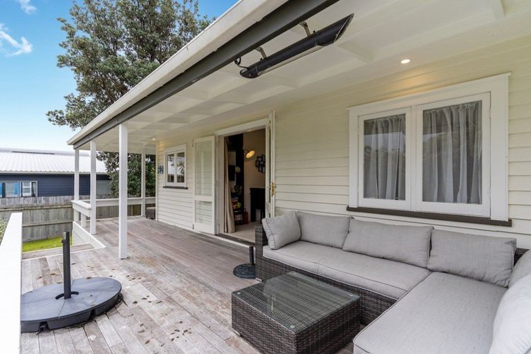 Photo of property in 312 Ocean Road, Whangamata, 3620