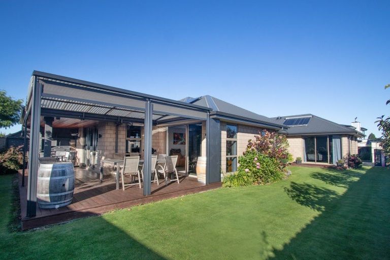 Photo of property in 17 Whiteoak Grove, Tinwald, Ashburton, 7700